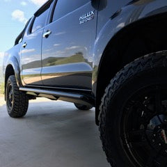 Toyota Hilux N70 Angled Sliders 01