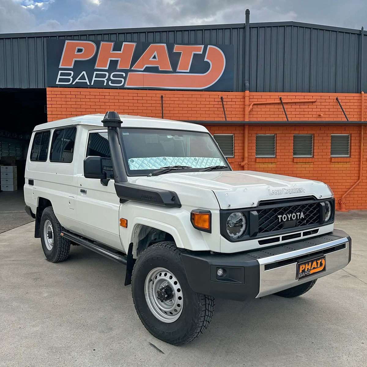 Toyota LandCruiser 78 Series “Troopy” Rock Sliders / Side Steps 2007-P ...